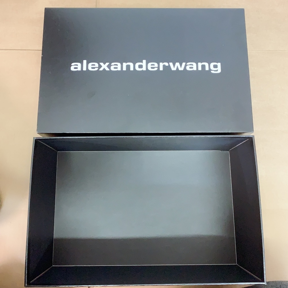 Alexanderwang empty box - Picture 2 of 5